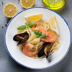Spaghetti Frutti di Mare mit Wei&szlig;wein-Kr&auml;utersauce