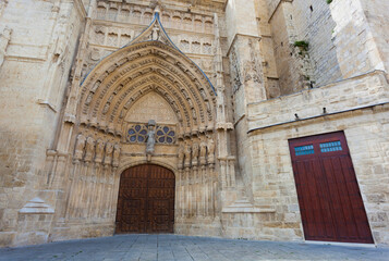 Fototapeta premium San Antolin cathedral, Palencia, Castilla y Leon, Spain