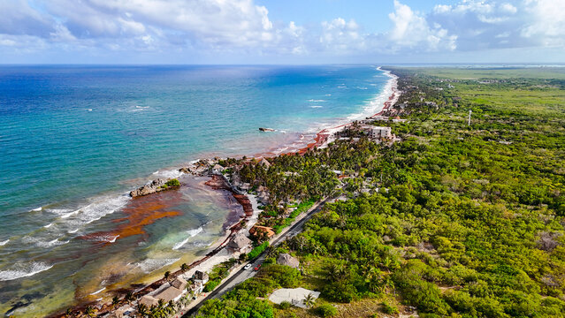 vista a&eacute;rea de playas de Tulum