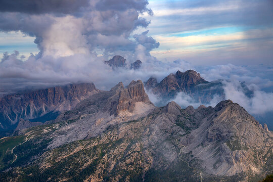 Dolomite stuning sunset from the Lagazuoi refuge