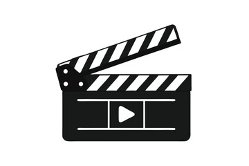 Obraz premium Black and white clapperboard displaying the play icon, open against a white background