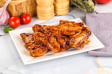 Buffalo chicken wings barbecue sauce