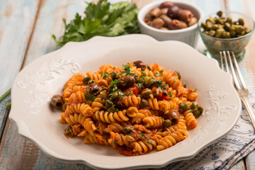 pasta with tuna tomatoes capers and black olives