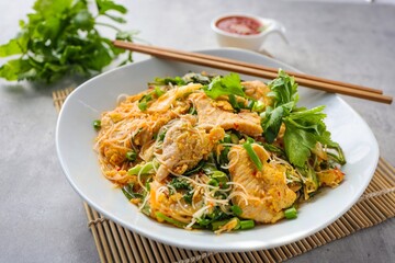 Stir fried Glass noodles with sliced pork with mixed vegetable and sukiyaki sauce,thai style sukiyaki