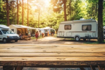 Naklejka premium Rustic wooden picnic table in a campsite