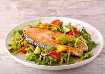 Salmon with fresh salad