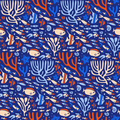 Seamless sea pattern with colorful corals, seashells and fishes. Flat vector illustration.