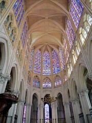 Vitraux gothiques de la cathédrale Saint-Gatien – Art sacré à Tours
