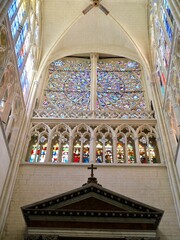 Vitraux gothiques de la cathédrale Saint-Gatien – Art sacré à Tours