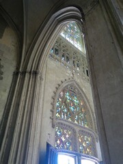 Vitraux gothiques de la cathédrale Saint-Gatien – Art sacré à Tours