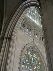 Vitraux gothiques de la cathédrale Saint-Gatien – Art sacré à Tours