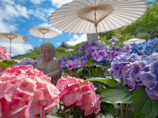 紫陽花とお地蔵さん