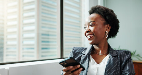 Thinking, business and black woman with smile, smartphone and connection with decision, investor and email. African person, happy employee and financial advisor with cellphone, digital app and choice © peopleimages.com