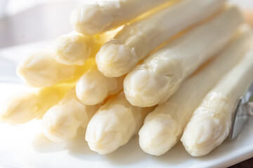 Dutch farmers high quality products, washed and peeled fresh white asparagus, seasonal vegetarian food