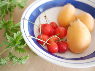 さくらんぼと枇杷