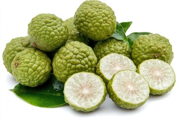 Fototapeta premium Fresh limes with green leaves