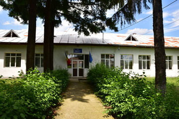 house on the hill