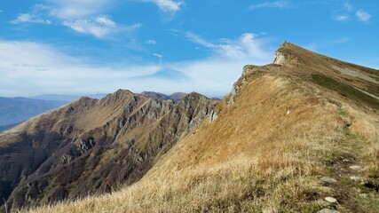 the ridge of the Parma Apennines seen from Monte Sillara		