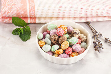 Sweet glazed peanut candy heap