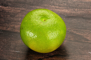 Green ripe fruit sweetie citrus