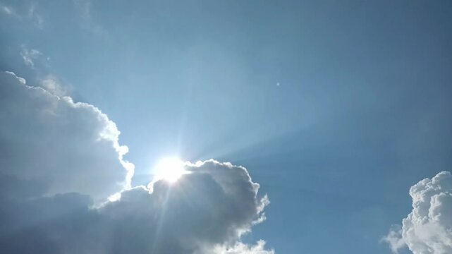 Matahari dibalik awan 