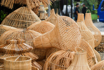 Rattan woven handicrafts in various shapes, hanging decorations for homes or buildings, elastic...