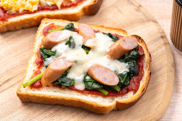 チーズトースト