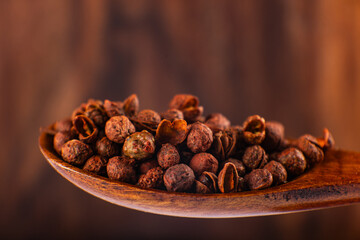 Sichuan peppercorns are mainly used as a seasoning in Sichuan, China, and can add a spicy and numbing taste to food.