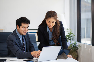 Business team new professional investor starts project meet with financial manager, designing a computer, tablet, digital at office