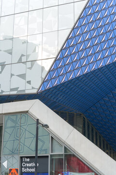 exterior of Sheldon & Tracy Levy Student Learning Centre (SLC) located at 341 Yonge St ("The Creative School")