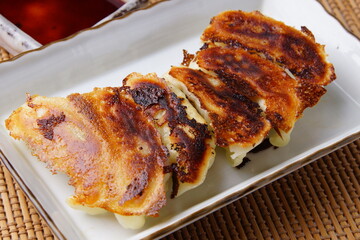 おいしい焼き餃子