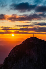 Sonnenaufgang Hochlantsch - Almenland - Oststeiermark - Teichalm - Gipfelkreuz - Österreich 