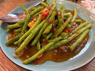 Stir-Fried Long Beans with Sweet and Sour Sauce