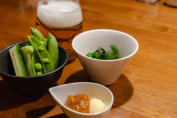 ビールとスナップエンドウのシンプルおつまみ