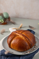 Golden brown Folar da Páscoa