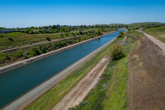 The Thermalito Power Canal in Oroville, Butte County, North California. Three kms long, it is a conduit for water diverted from the Feather River, facilitating power generation at two power plants.