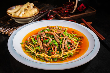 Spicy beef shreds made with ginger, green pepper, chili and beef shreds, Chinese food