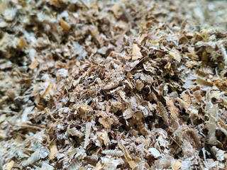 Coarse sawdust from wood chips.
