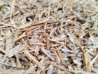 Coarse sawdust from wood chips.