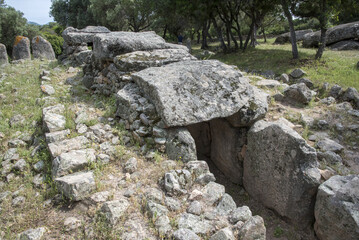 Olbia, Castello di Pedres e Tomba dei Giganti Su Mont'e e s'abe