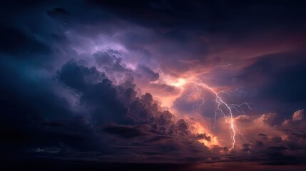 Naklejka premium Dramatic Lightning Storm Illuminates Dark Skies with Powerful Flashes of Light Creating a Captivating and Intense Atmosphere in Nature's Fury