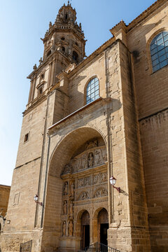 Church of Santo Tom&aacute;s Ap&oacute;stol in Haro, La Rioja, Spain.
