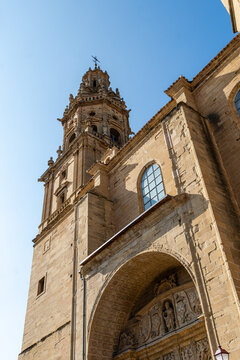 Church of Santo Tom&aacute;s Ap&oacute;stol in Haro, La Rioja, Spain.