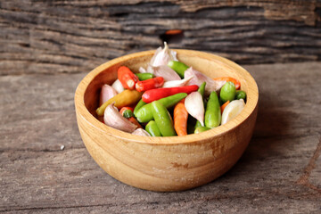 Red and green chili with garlic