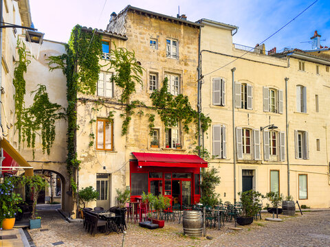 Fototapeta Street view of old village Avignon in France