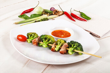 Thai Street foof satay with bacon and broccoli