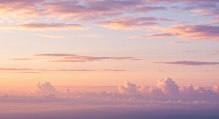 Naklejka premium Soft pastel sunset cloudscape