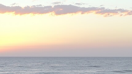 Obraz premium Peaceful ocean sunrise seascape.