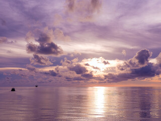 Obraz premium Evening Scenery at Offshore Beautiful Moment