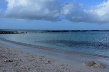 Obraz premium Scenic Views of Amazing Baby Beach in Aruba